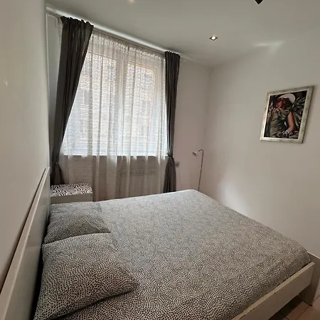Comfortable بوزنان